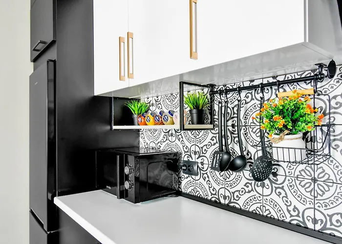 Prime Spot For 5 Full Kitchen Wi-fi Ac * Sofia