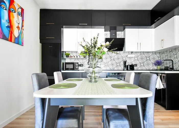 Apartament Prime Spot For 5 Full Kitchen Wi-fi Ac *